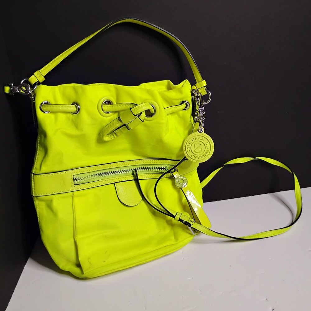 ZERØGRAND Cole Haan Neon Green-Yellow Bag - Picture 2 of 13
